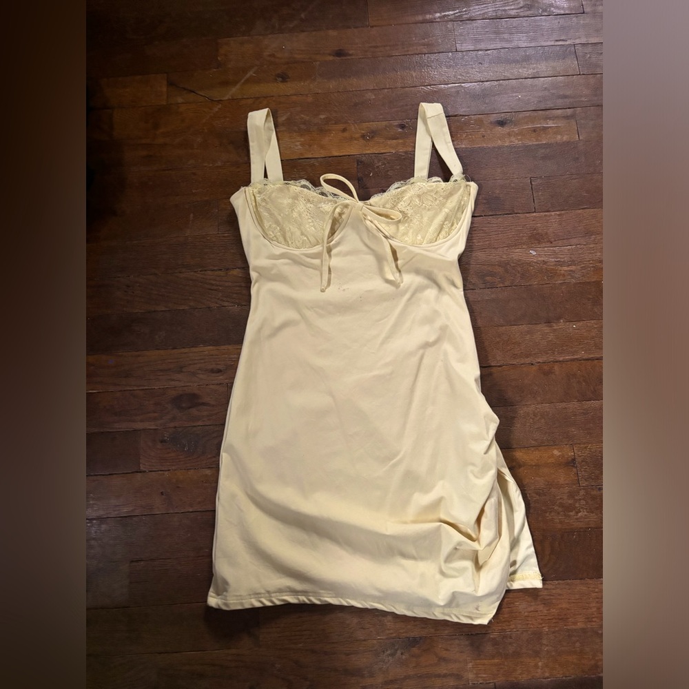 Yellow underwire lace mini dress bow front lace cups, thigh slit and rutched